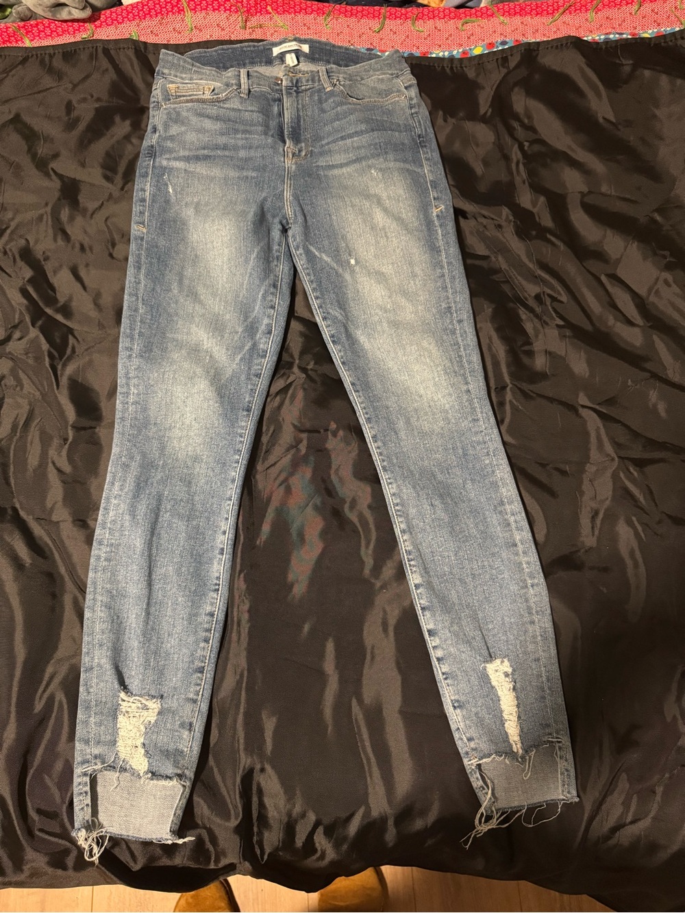 Good American Good Legs Staggered Slim Skinny Jeans Size 6 / 28 EUC